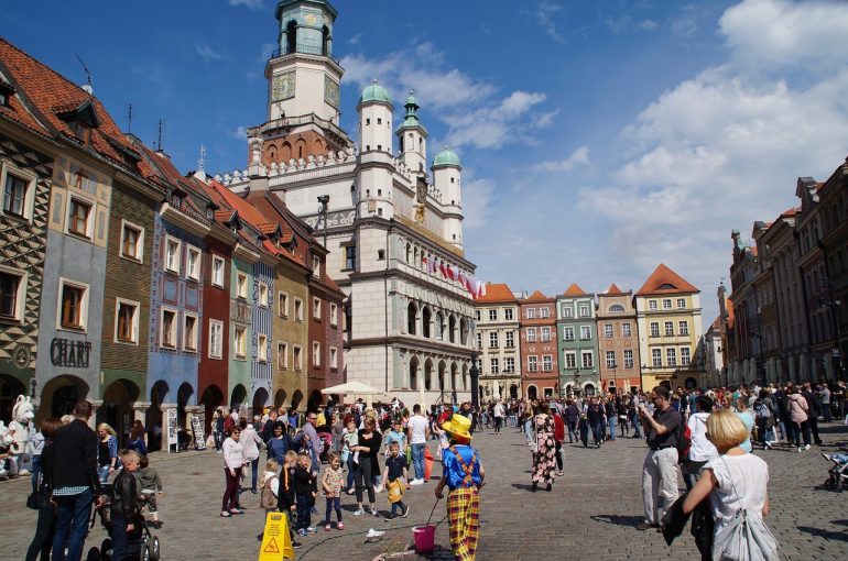 Praca weekendowa w Poznaniu – dobra opcja nie tylko dla studentów